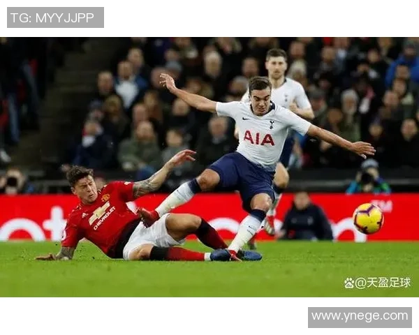 曼联与热刺精彩对决重播回顾分析与精彩瞬间分享